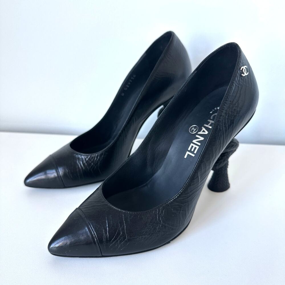 CHANEL 2014 CC Logo Cap Toe Knot Heel Pumps IT 37.5 Black - Picture 2 of 14